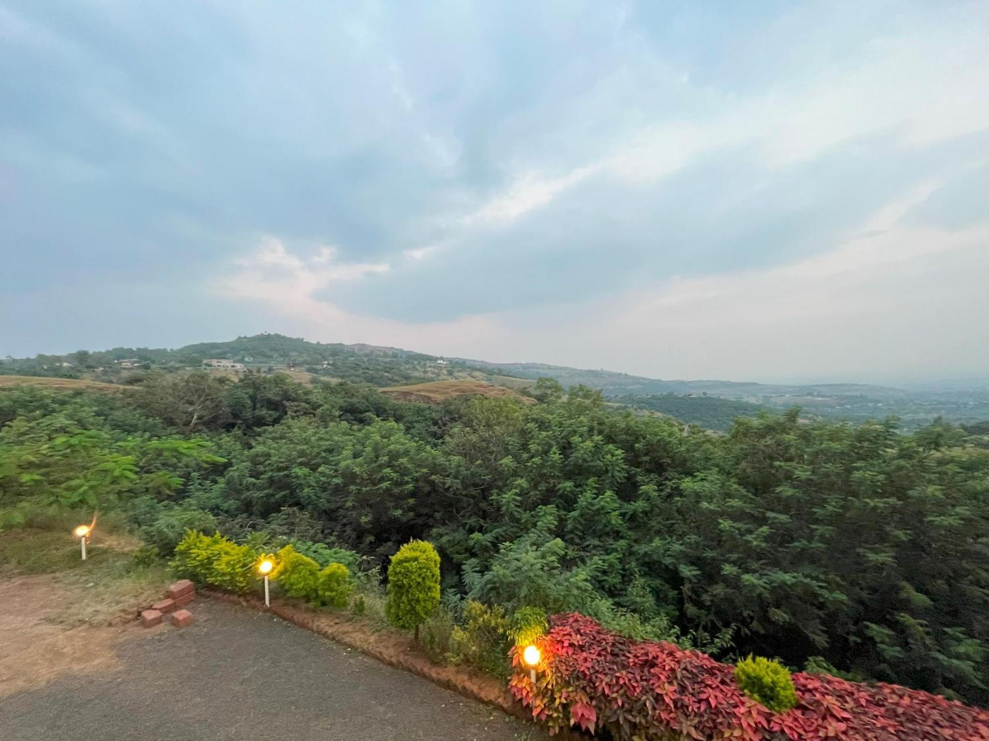 Anand Valley Hotel Panhala Экстерьер фото